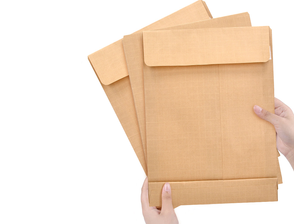 SOBRE LIDERPAPEL BOLSA FUELLE KRAFT 250X353X30 MM SOLAPA TIRA DE SILICONA PAPEL 120GR CAJADE 50 UNIDADES