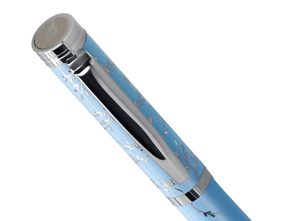 PLUMA BELIUS BELLA ALUMINIO COLOR AZUL CELESTE DISEÑO PLATEADO RELIEVE TINTA AZUL CAJA DE DISEÑO